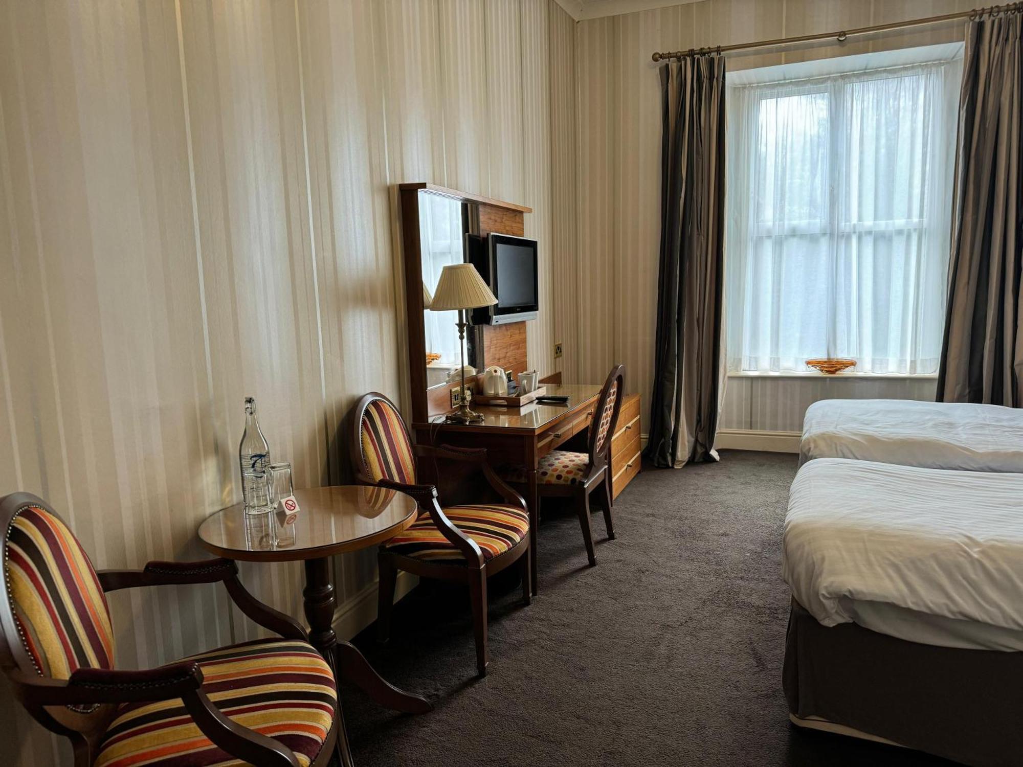 Tre-Ysgawen Hall & Spa Ллангефни Экстерьер фото