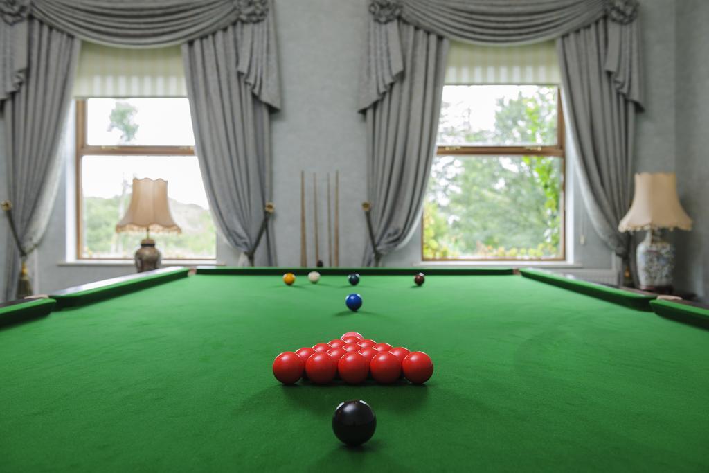Tre-Ysgawen Hall & Spa Ллангефни Экстерьер фото
